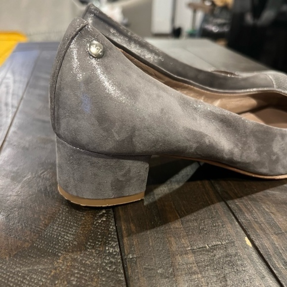 AGL‎ Heels - Picture 4 of 6
